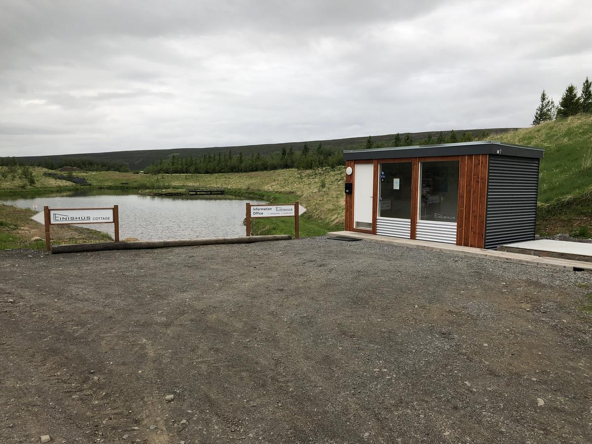 Einishus Cottages Лаугар Екстериор снимка